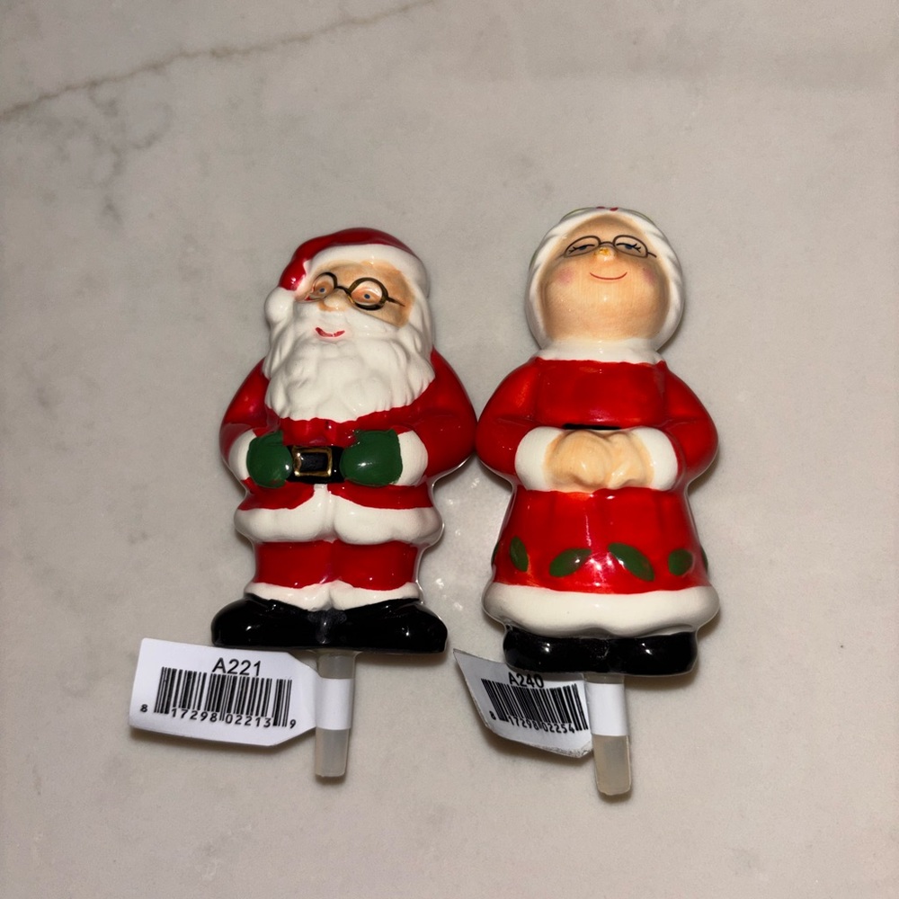 New Nora Fleming Christmas A221 Santa RETIRED A240 Mrs Claus Mini gift  bundle